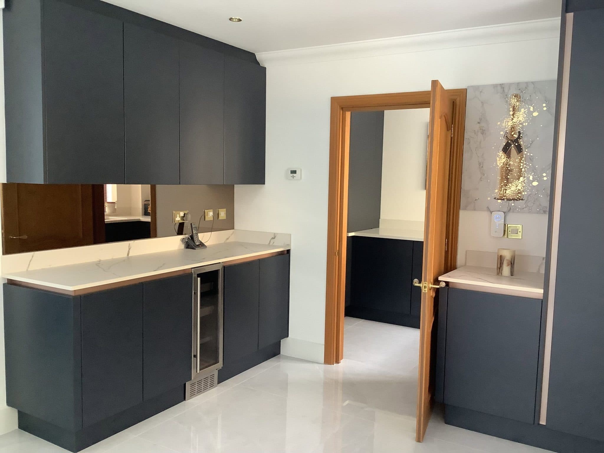 Handleless Blue Kitchen, Botley