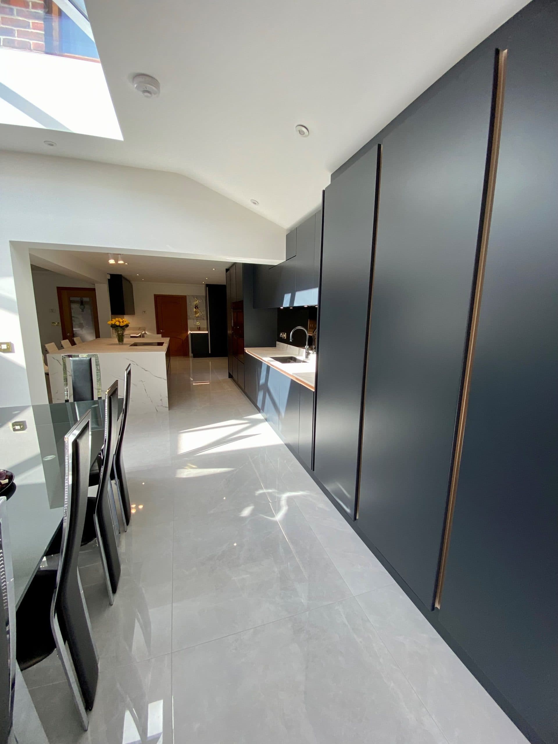 Handleless Blue Kitchen, Botley