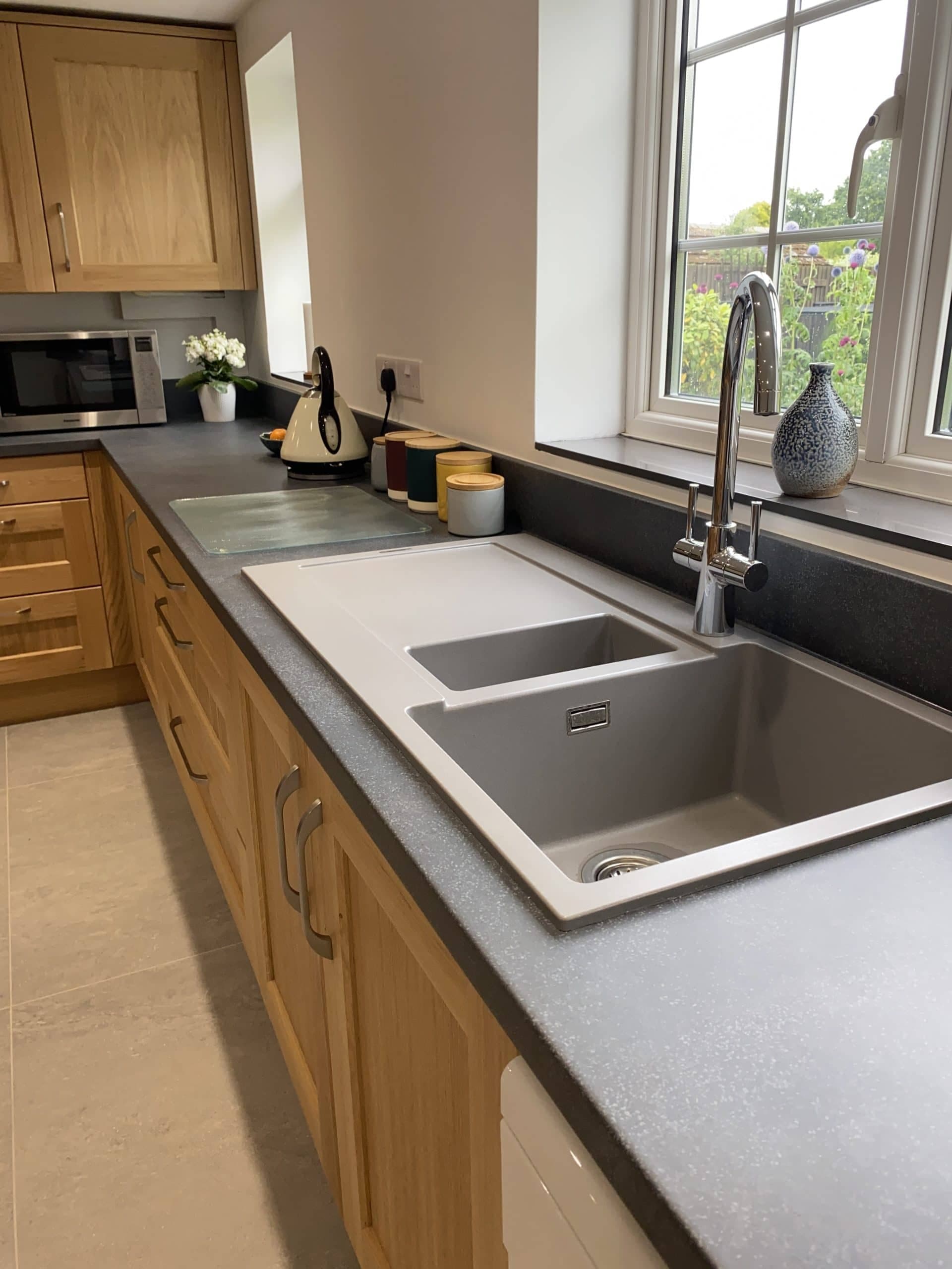 Oak Shaker Kitchen, West Wellow